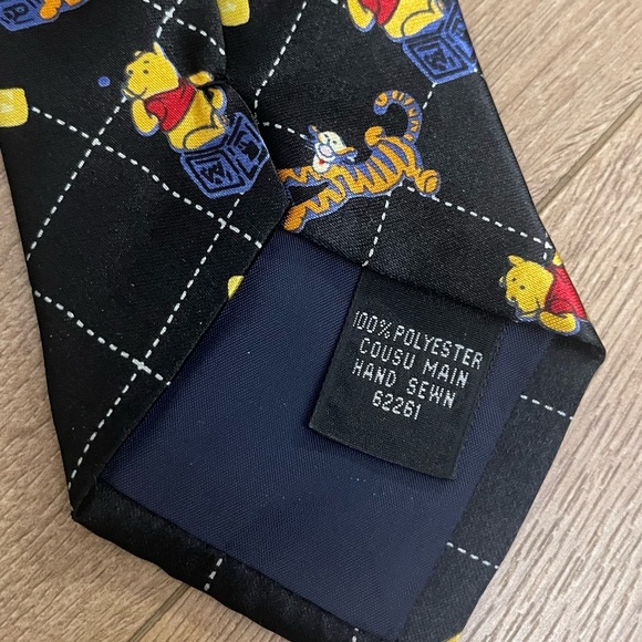 Disney Winnie The Pooh & Tigger Polyester Black Necktie Tie - Picture 2 of 3